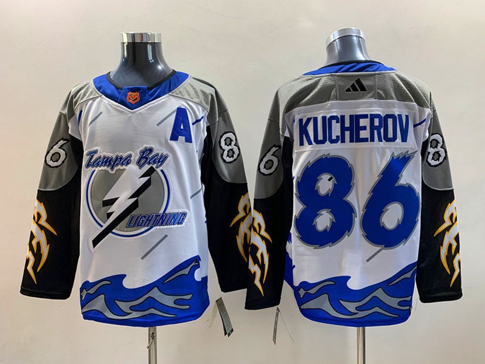 Купить хоккейный свитер НХЛ  Никиты Кучерова Tampa Bay Lightning в Москве - ADIDAS REVERSE RETRO 2022