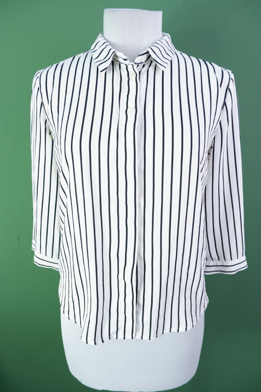 Блузка MONKI с интересной спиной 44 размер