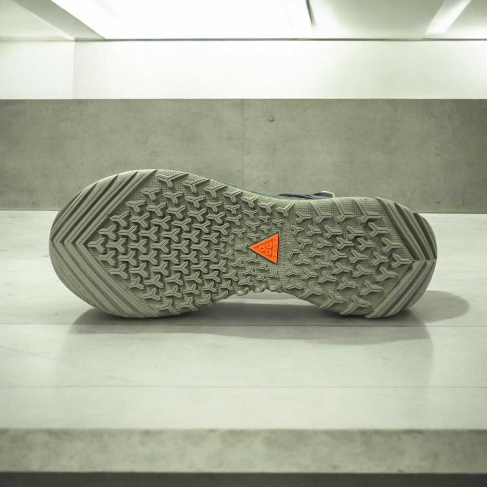 Nike Acg Mountain Fly Low • Juniper Fog