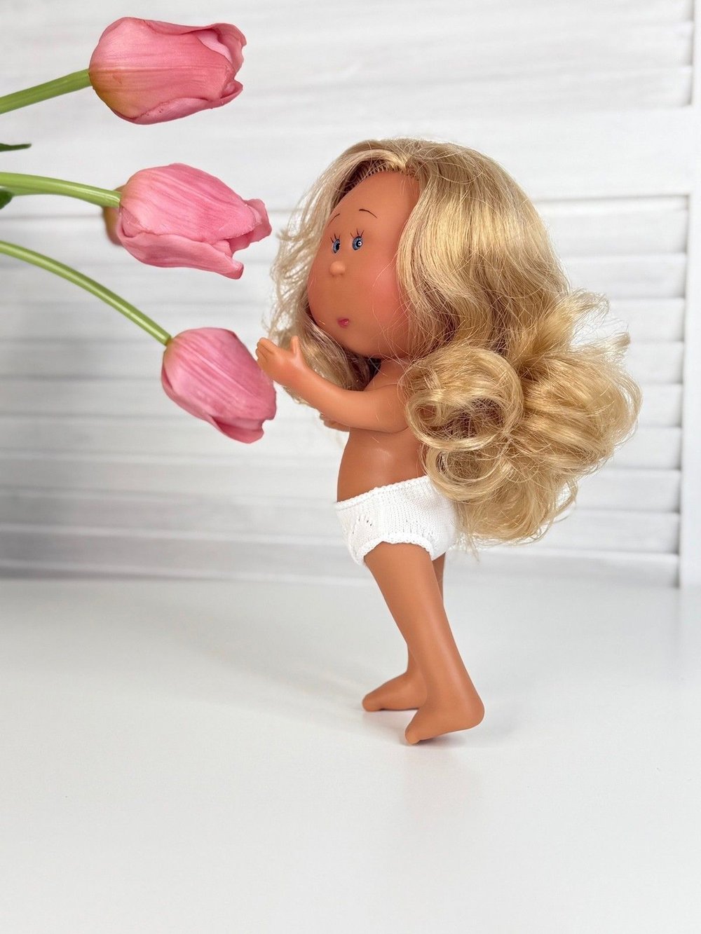 Кукла Nines виниловая 23см Little Mia Latina без одежды (3199WL3)