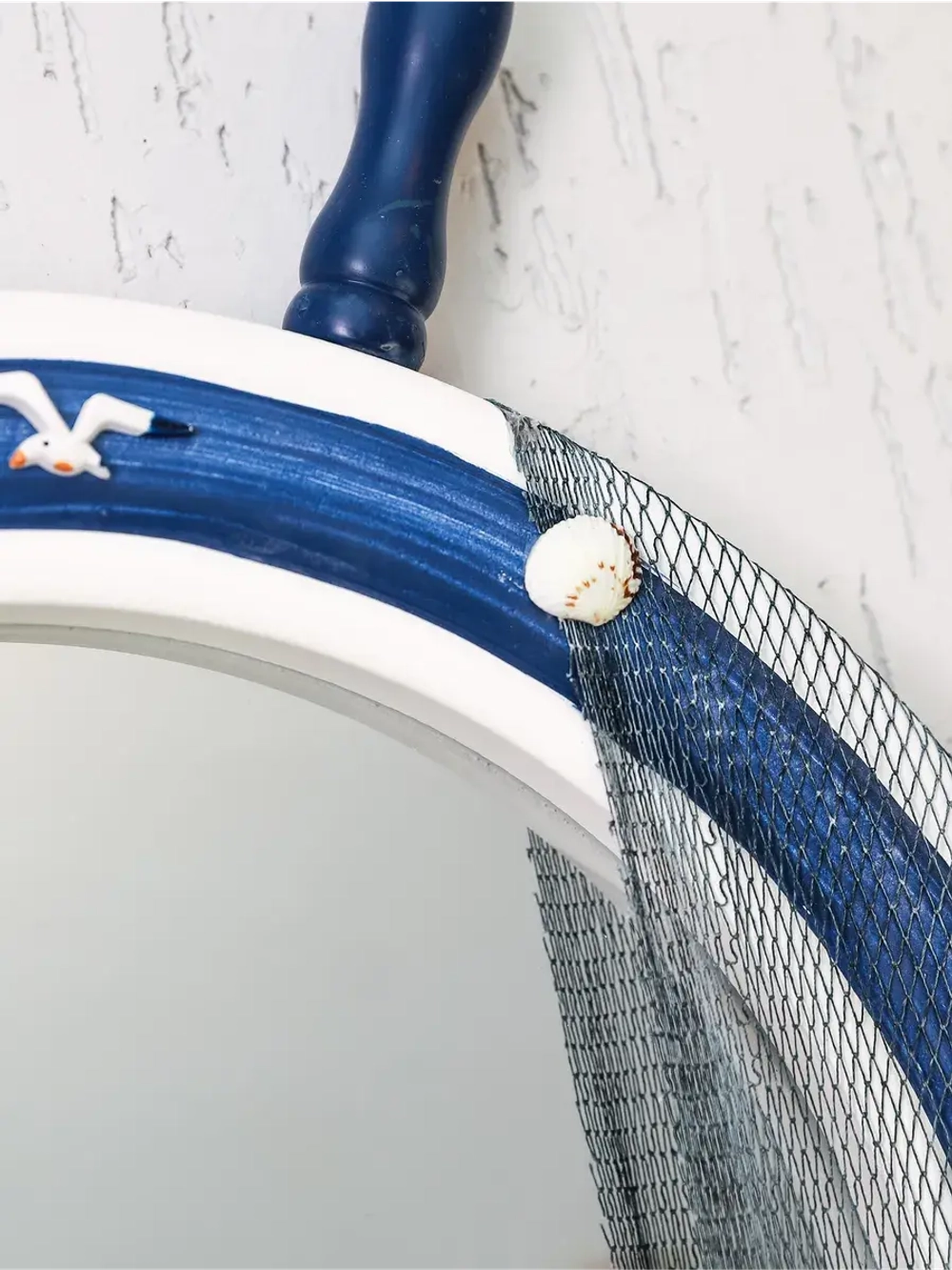 Зеркало настенное 62 см