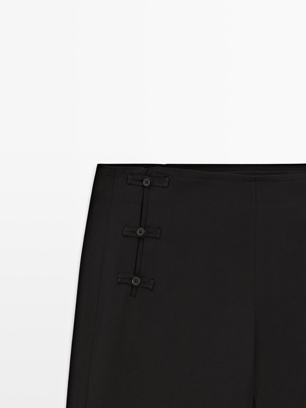 Massimo Dutti Капри с деталями на пуговицах, черный