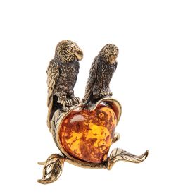 Народные промыслы AM-3168 Фигурка «Попугаи Неразлучники» (латунь, янтарь)