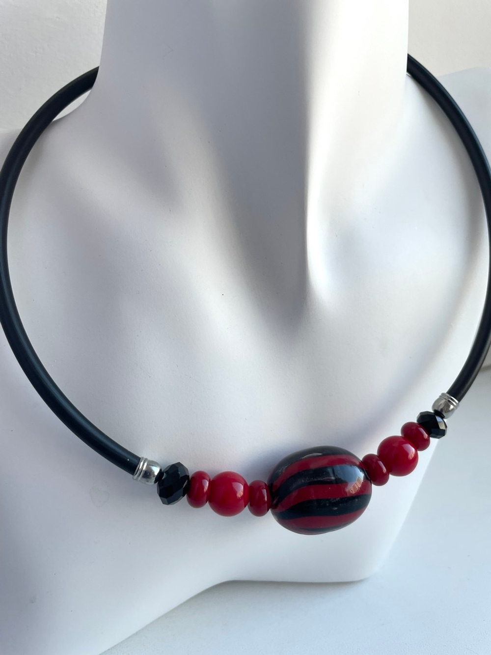 Колье из муранского стекла