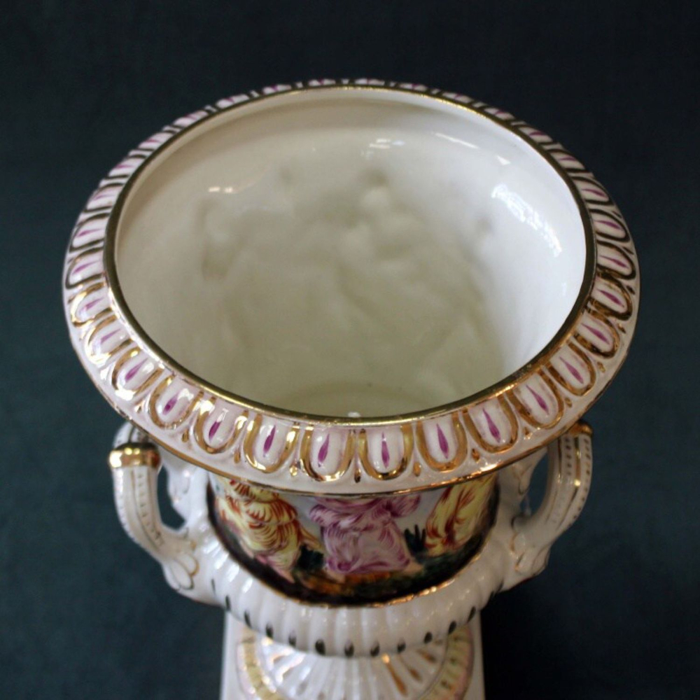 Винтаж: Ваза/Кубок Capodimonte