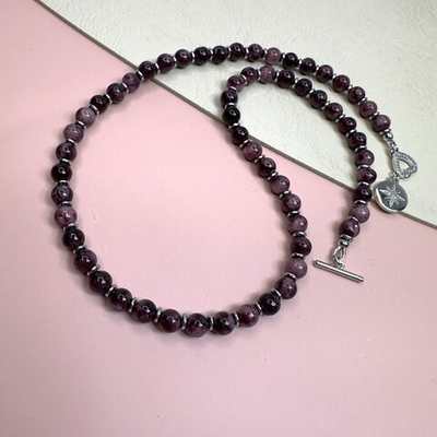 Колье-чокер с корундом «Винный ритм»