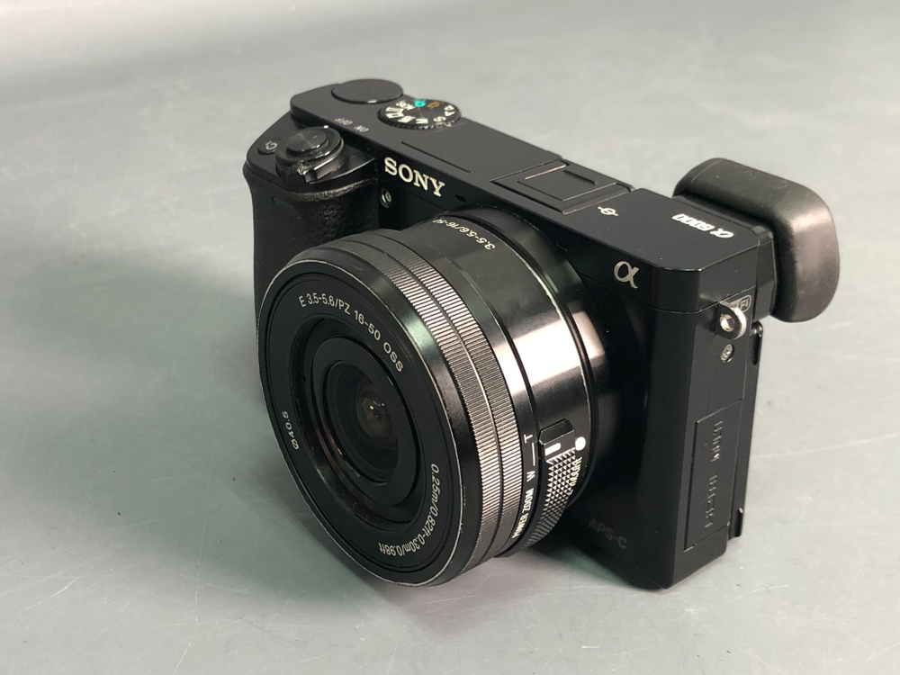 Sony A6000 kit 16-50mm 43.200 кадров