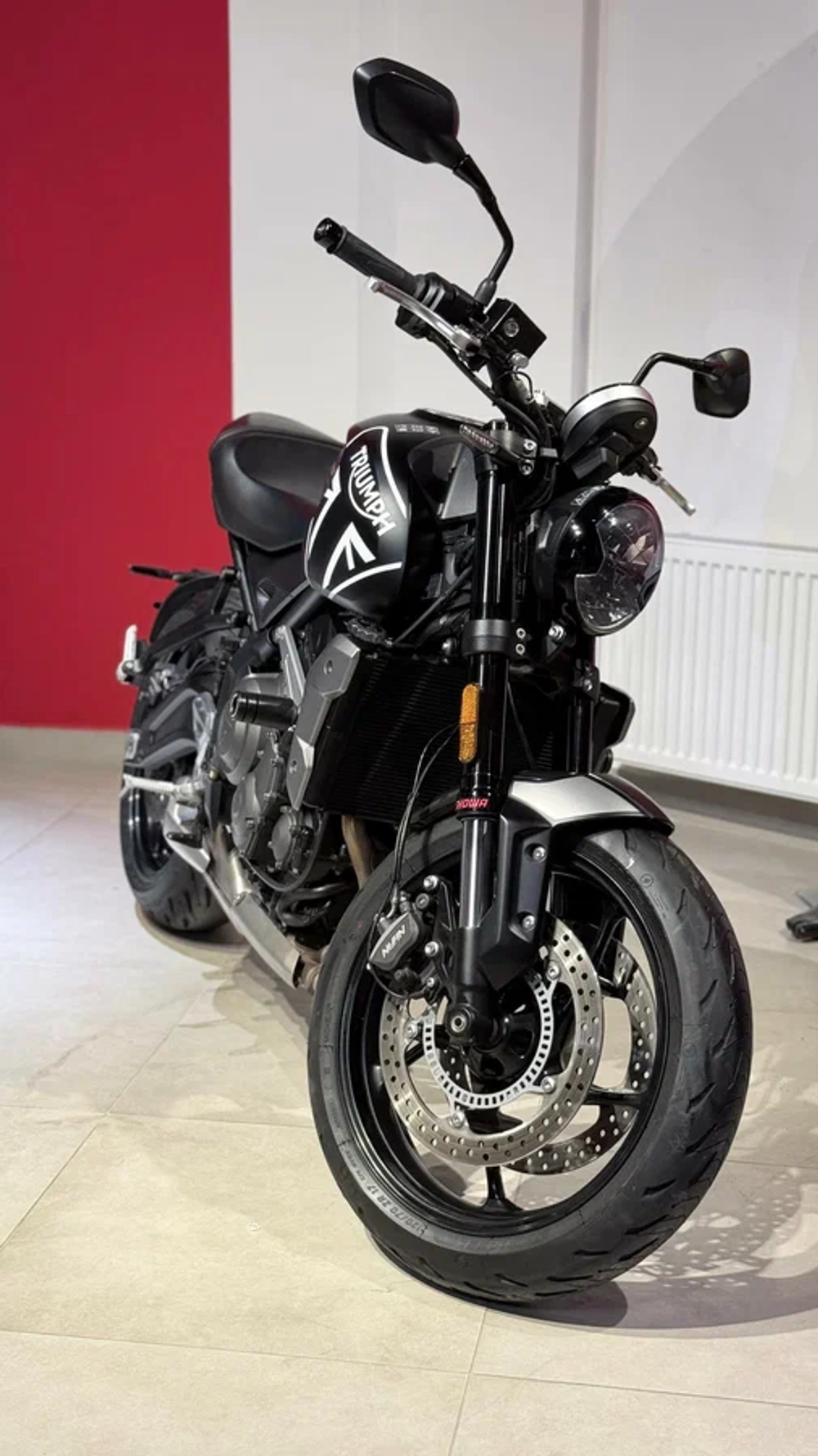 Triumph Trident 660, 2021 черный матовый