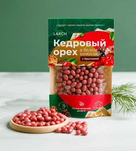Ядро кедрового ореха в белом шоколаде с Брусникой / дой пак / 50 г / LARCH