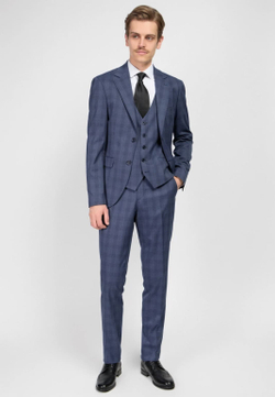 Мужской костюм в клетку (синий) А42