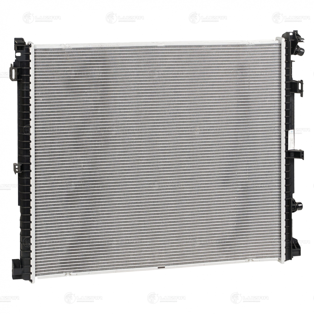 LRc 2604 -  Радиатор охлаждения для а/м BMW X3 (G01) (17-)/X4 (G02) (18-) 2.0i/3.0i (жидкостный интеркулер)