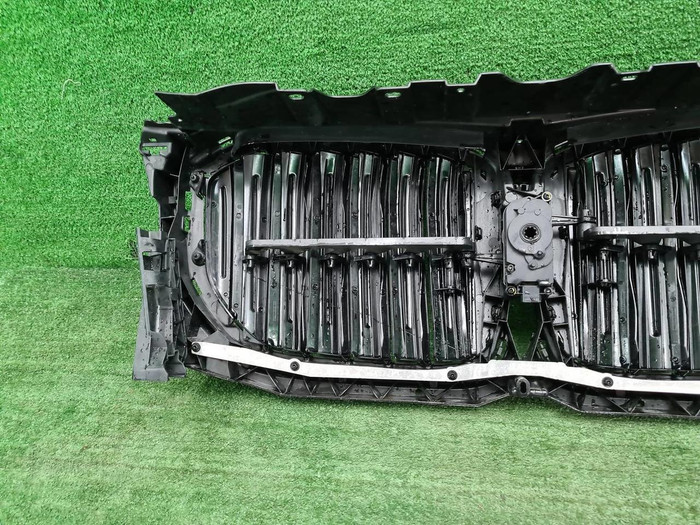 Решетка радиатора BMW X5 G05 (2018-2023)