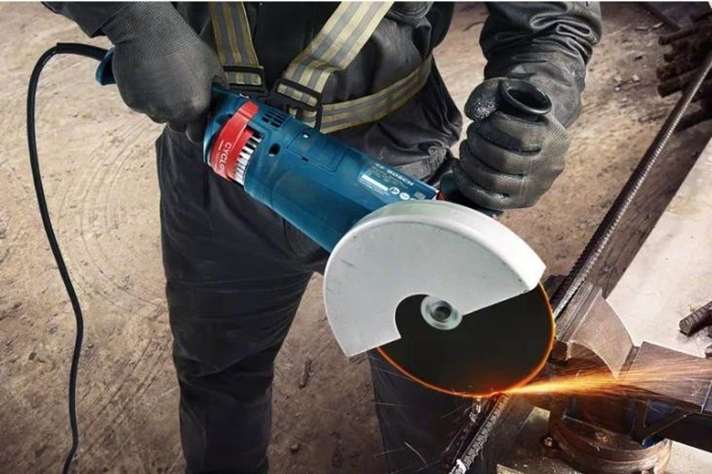 Угловая шлифмашина сетевая BOSCH GWS 24-230 JZ 06018C3300