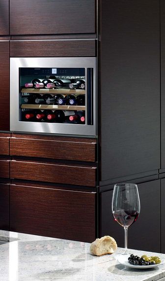Винный холодильник Liebherr WKEes 553-26 001