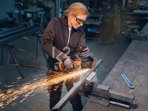 Аккумуляторная углошлифовальная машина Fein CCG 18-125-15 AS