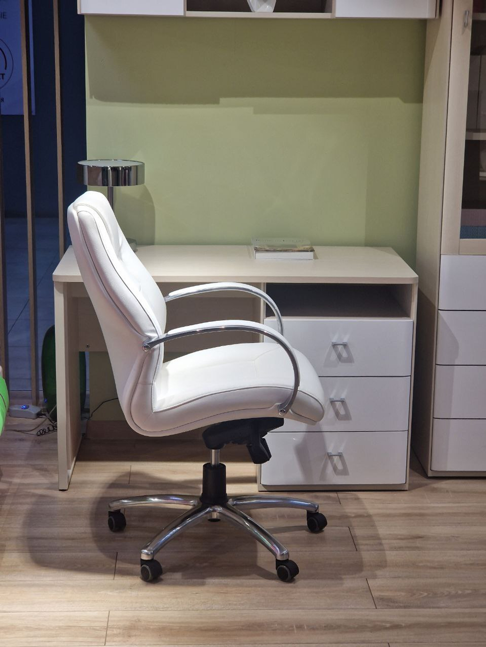 офисное кресло 2311А 480091_white PU