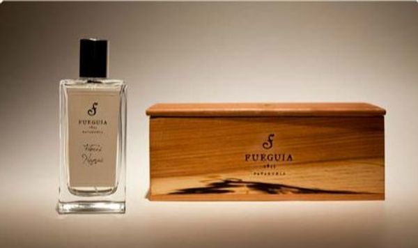 Fueguia 1833 Flores Negras