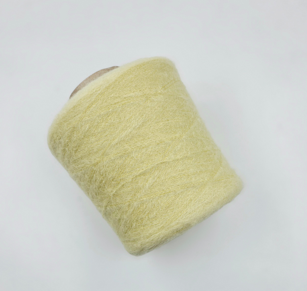 Вспушеный кашемир 40% беби як 30% шелк 20% па 10% лимон