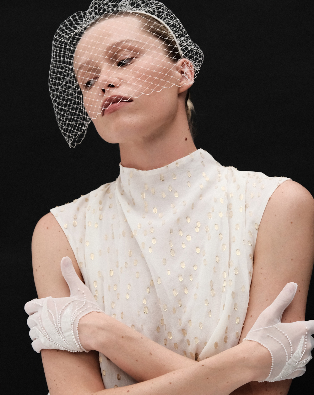 Перчатки короткие с бархатной вставкой