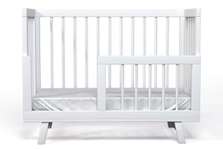 Кроватка детская Lillaland Lilla Aria с маятником белый