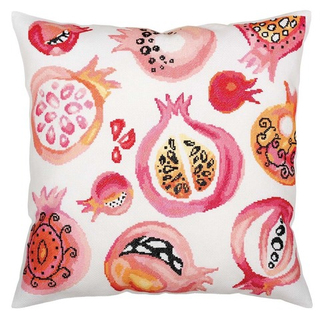 "Сочные зерна граната"-СU049  подушка