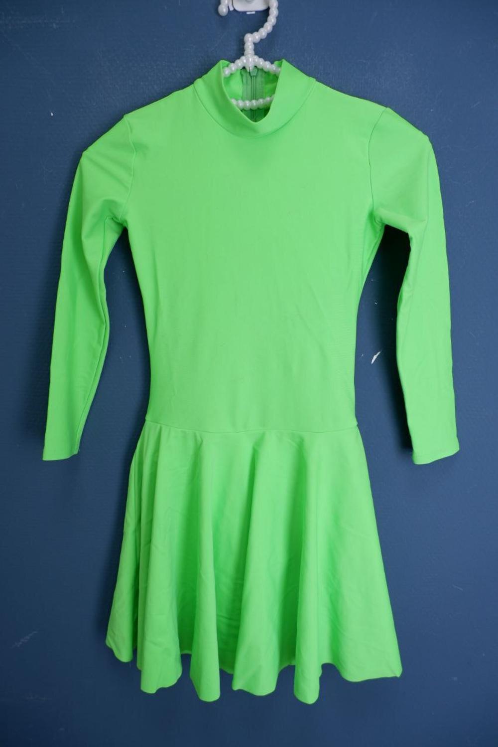 Купальник гимнастический с юбкой яркий на 12 лет