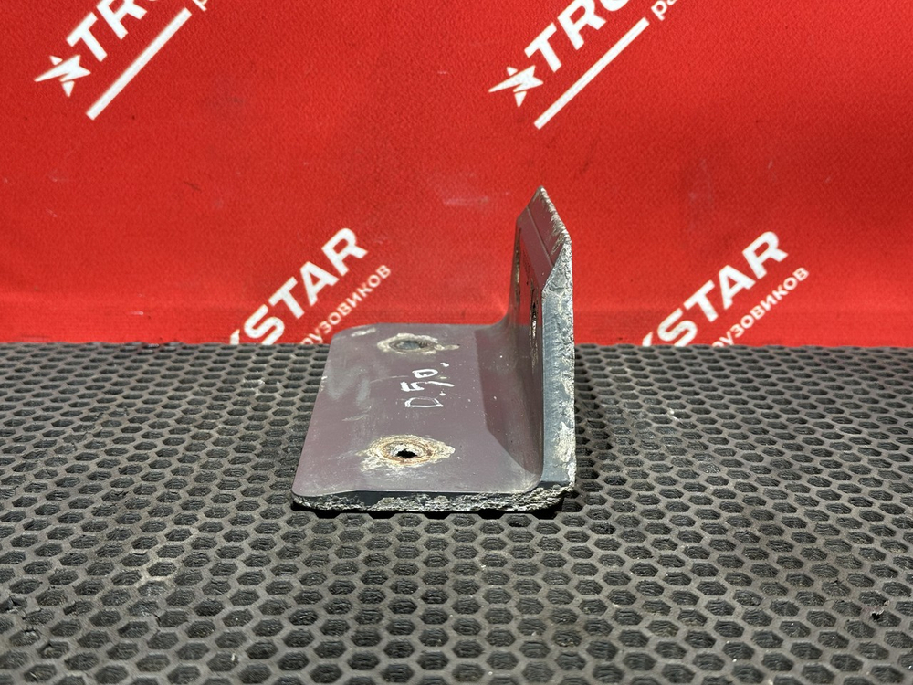 Кронштейн подушки передней заднего моста