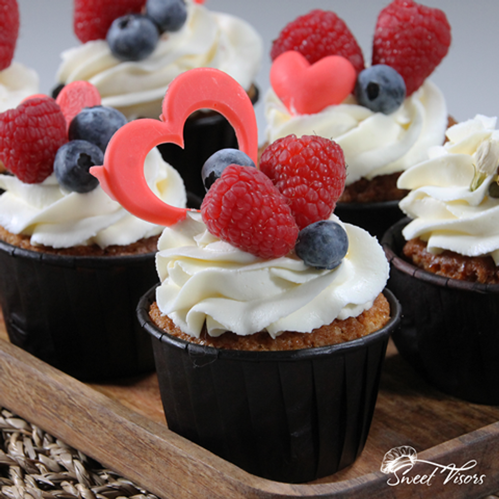 Капкейки на заказ Кондитерская Sweet Visors Сладкие козырьки Светланы Дегтеревой Мы создаем сладкие истории.