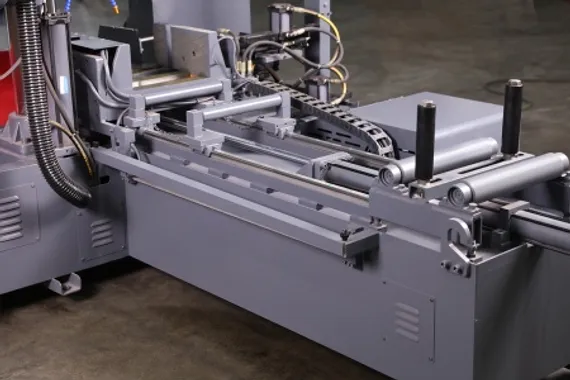 Автоматический ленточнопильный станок SVC-33NC-DM, SMTG