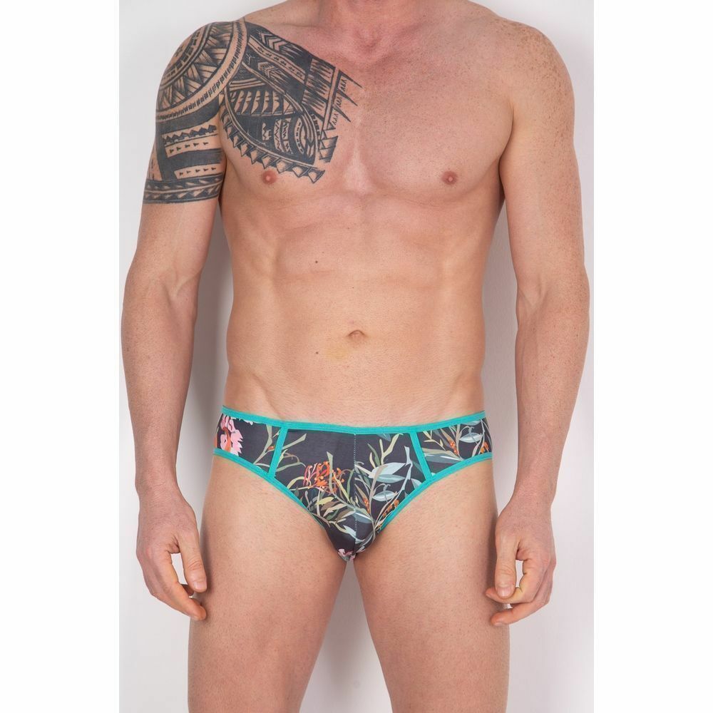 Мужские трусы брифы с разноцветным принтом и синей окантовкой Cosmos Colors FR40_TOP