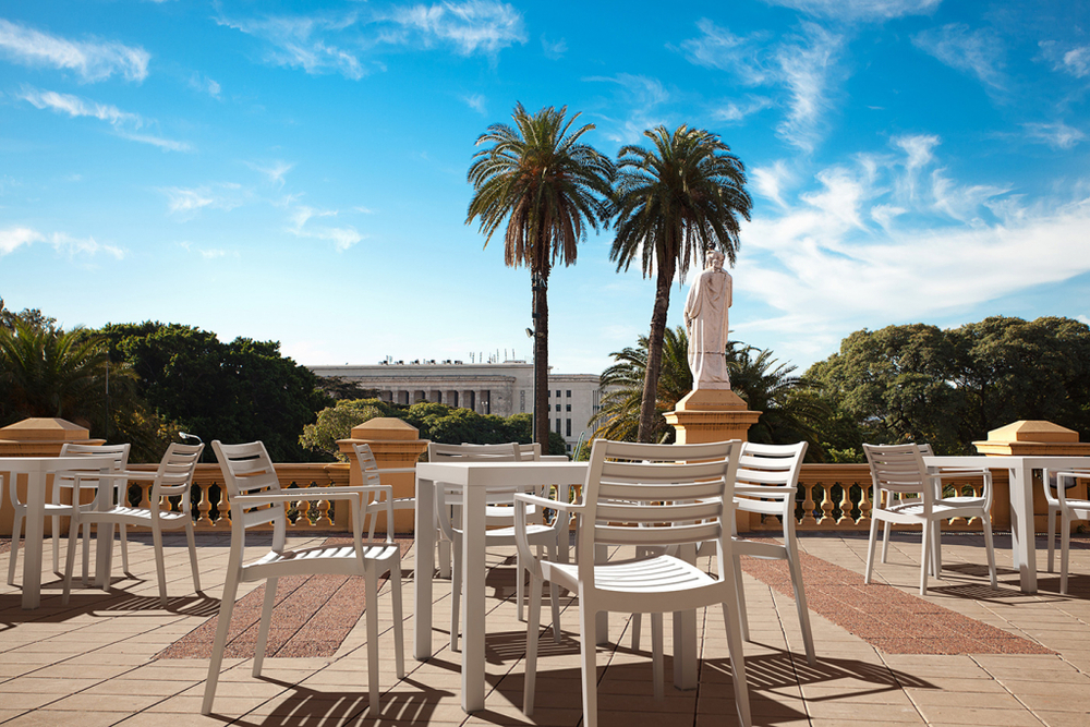 Кресло пластиковое Siesta Contract Artemis, белый