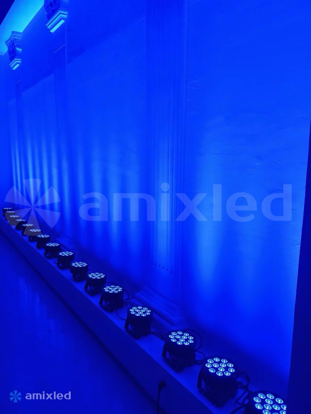 Световой прибор Amixled LED PAR 12x18 RGBWAU