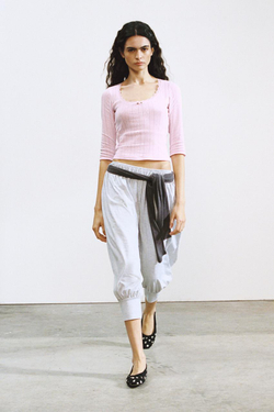 ZARA ФУТБОЛКА С АЖУРНОЙ ВЯЗКОЙ, РОЗОВЫЙ