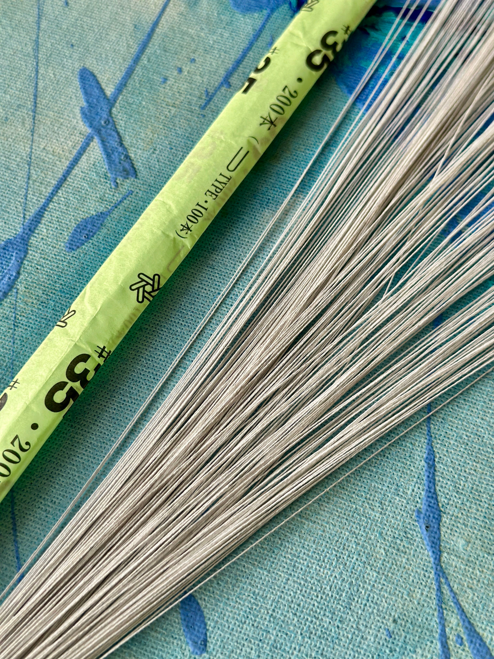 Проволока длинная японская формат U в зеленой упаковке № 35 Белая, длина 72 см согнута пополам, 100 штук.