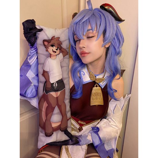 Мини дакимакура фурри Выдра мальчик арт. M1279, 60х20 см