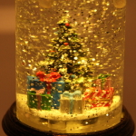 Сувенир с подсветкой Christmas «Свеча с ёлкой и подарками» 26 см (без музыки)