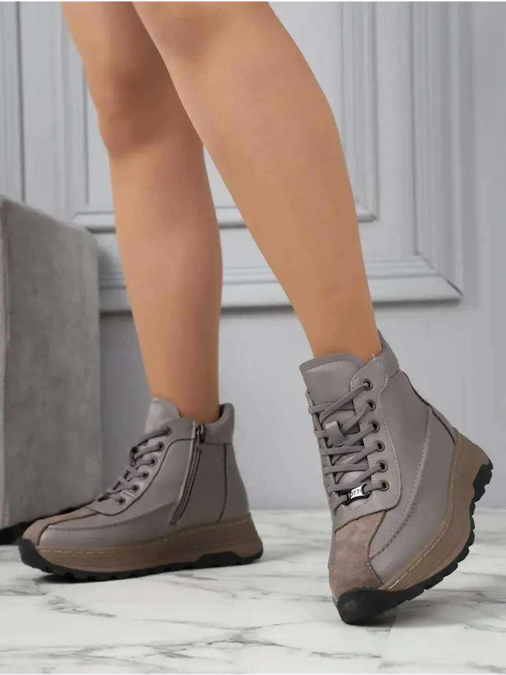 Кроссовки зимние