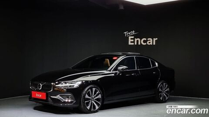 Volvo S60 3 Generation B5 Ultimate Bright (12.2022)