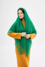 Оренбургский пуховый платок-паутинка А140-12 зеленый