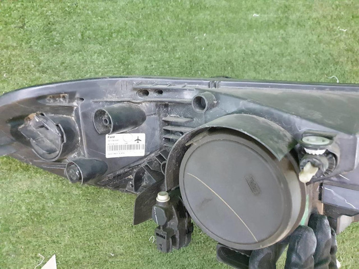 Битая Фара левая Ford Ecosport (2012-2018) галоген