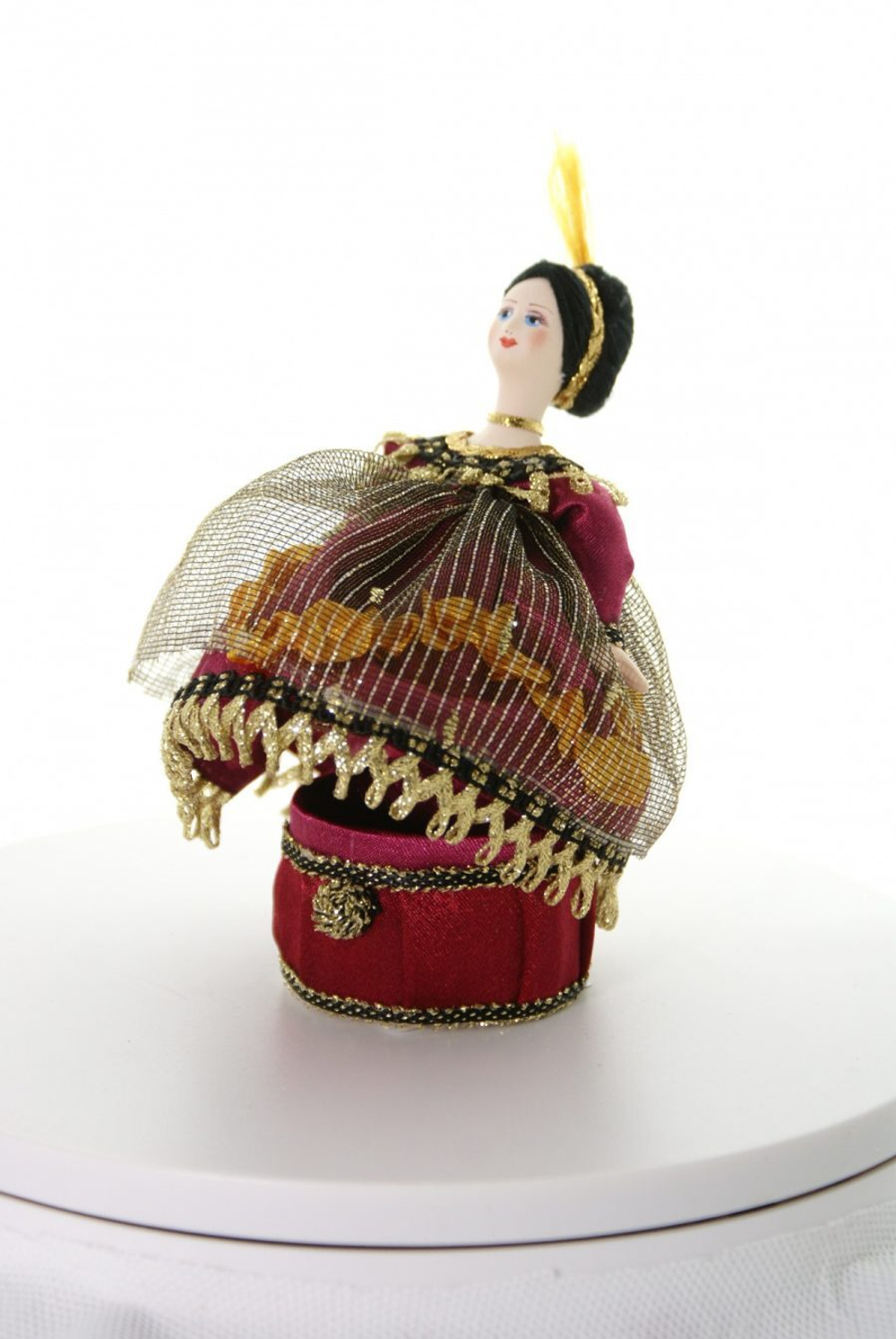 Кукла-шкатулка Дама в маскарадном костюме 19 века