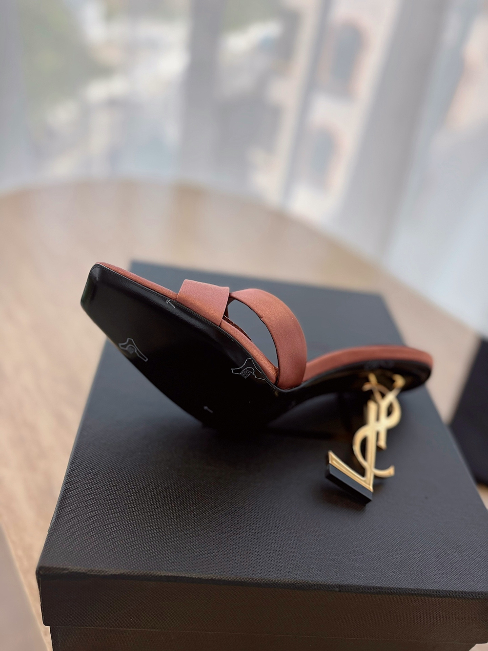 Saint Laurent Mules