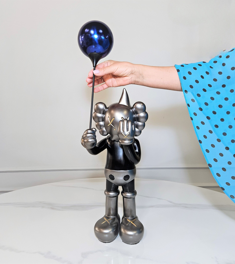 Фигурка Kaws Morty Smith with Balloon