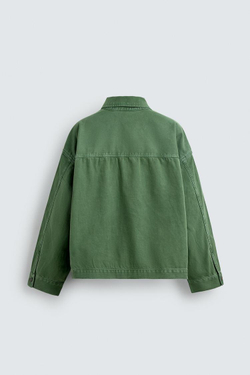 ZARA КУРТКА С ЭФФЕКТОМ ПОТЕРТОСТИ И НАШИВКАМИ, ЗЕЛЕНЫЙ