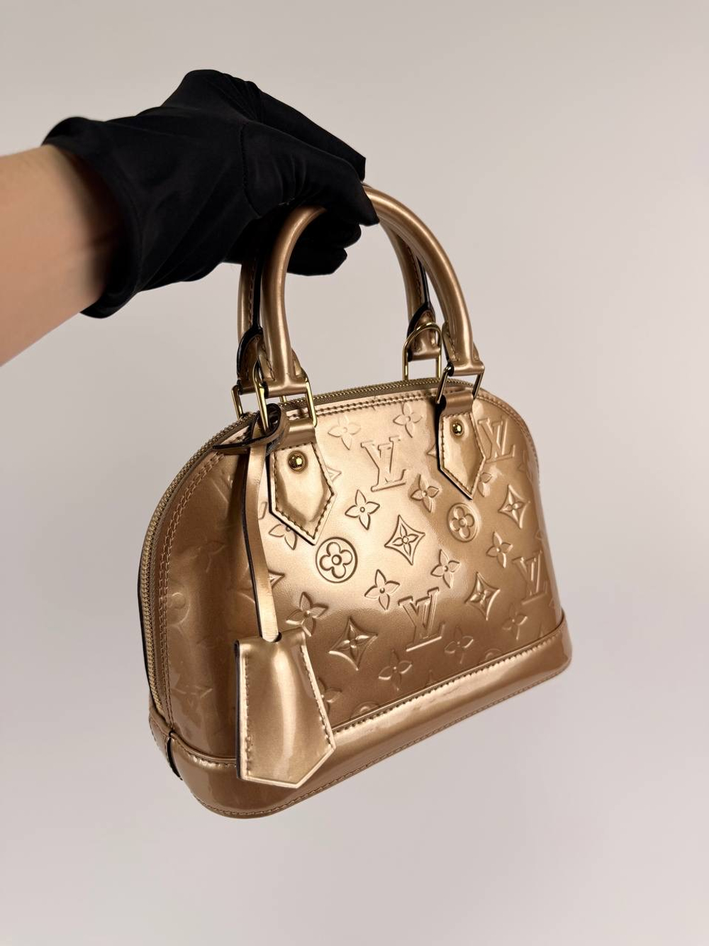 Сумка Louis Vuitton Monogram Vernis Alma BB