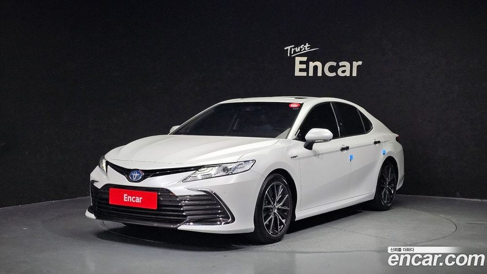 Toyota Camry (XV70) 2.5 XLE Hybrid (12.2021)