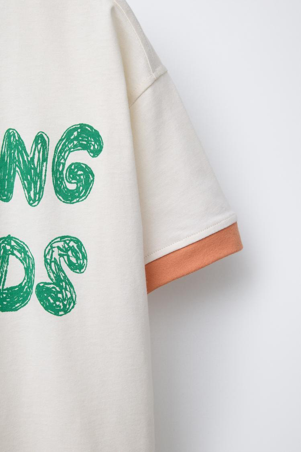 ZARA ФУТБОЛКА С КОНТРАСТНОЙ НАДПИСЬЮ, ЭКРЮ