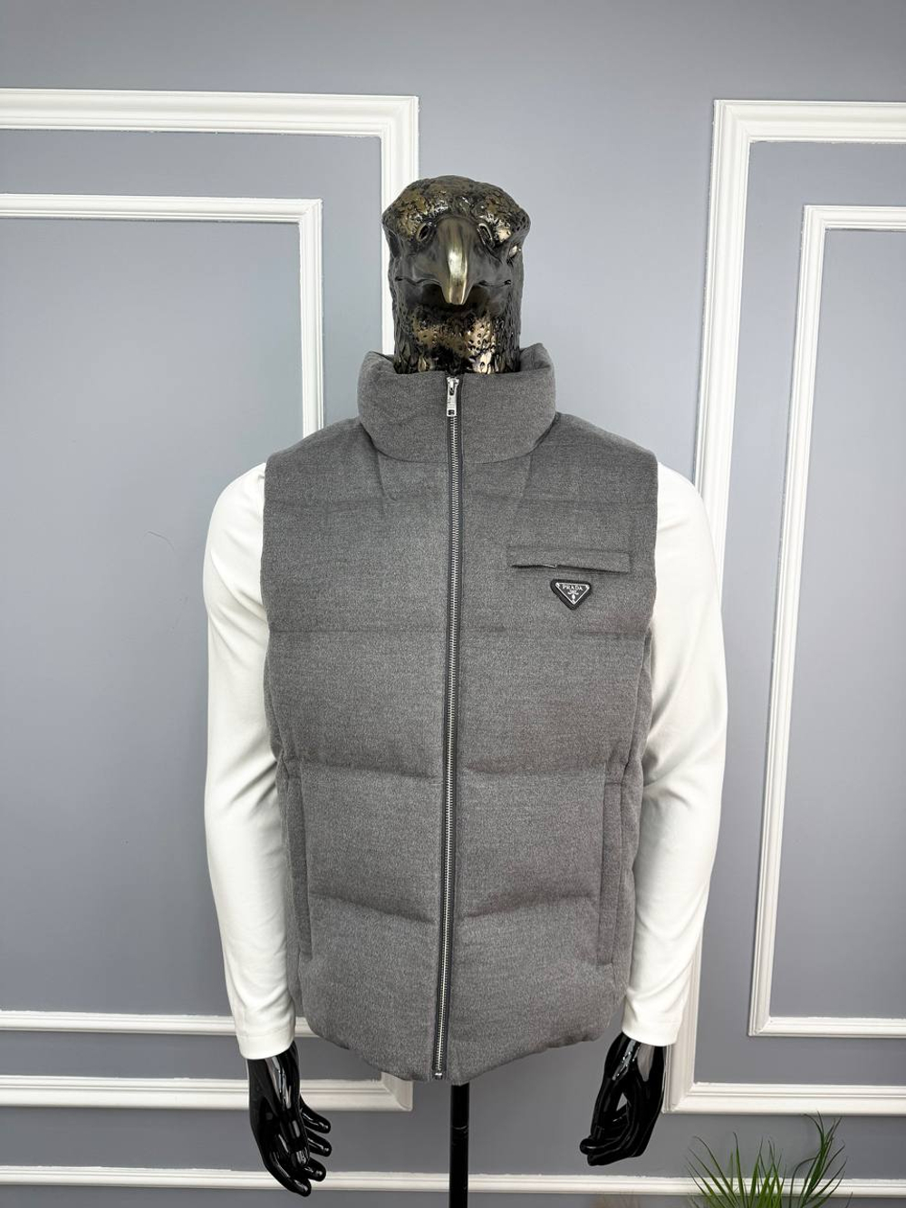 Безрукавка Prada