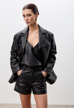 Кожаные шорты