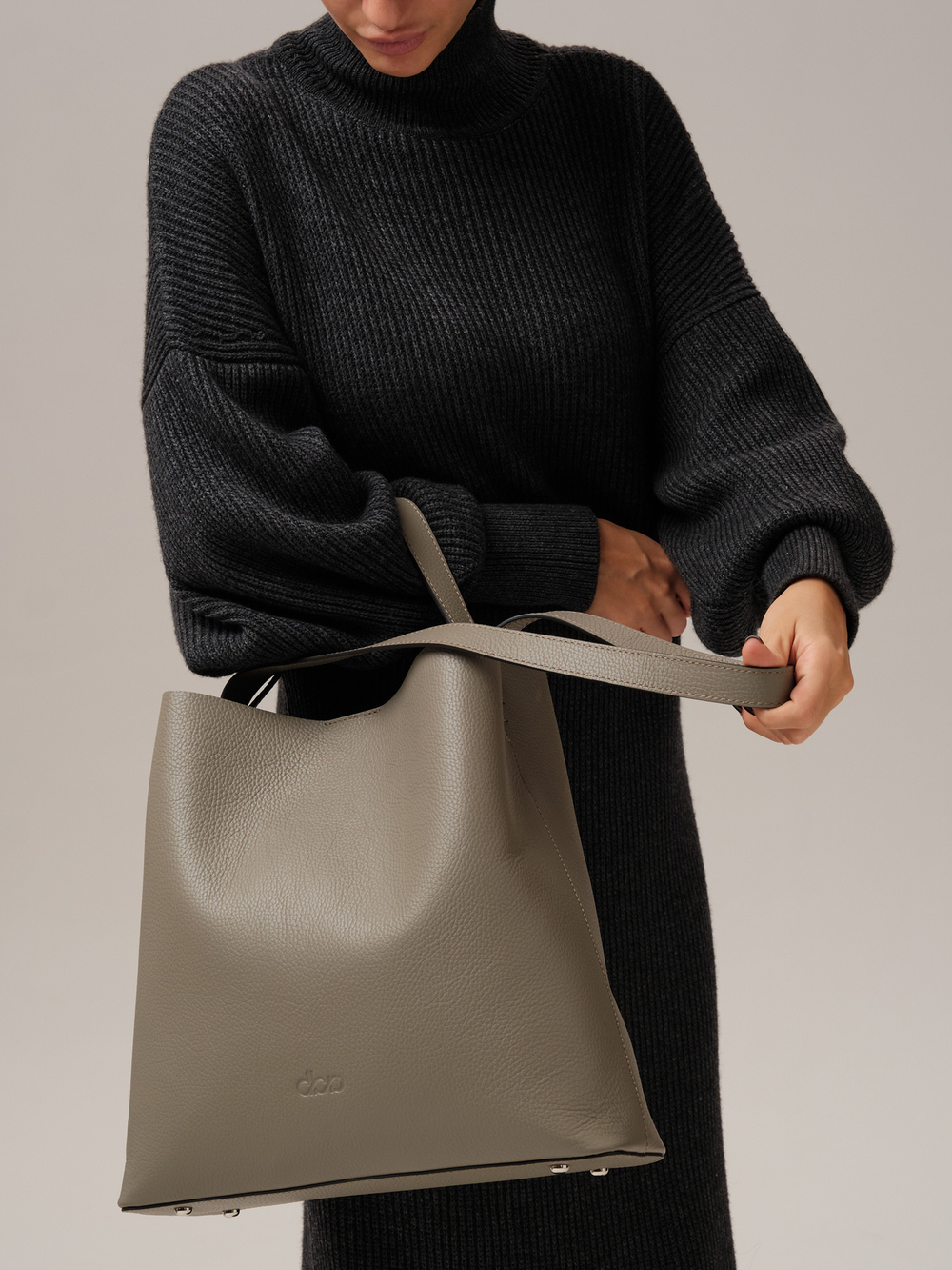 Кожаная сумка шоппер DBR 30948 серо-коричневый